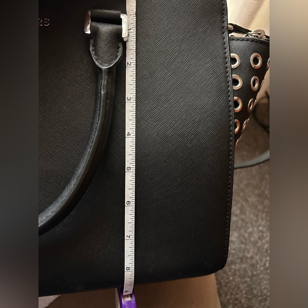 Michael Kors Selma Black Tote with Silver Grommets - Picture 2 of 8